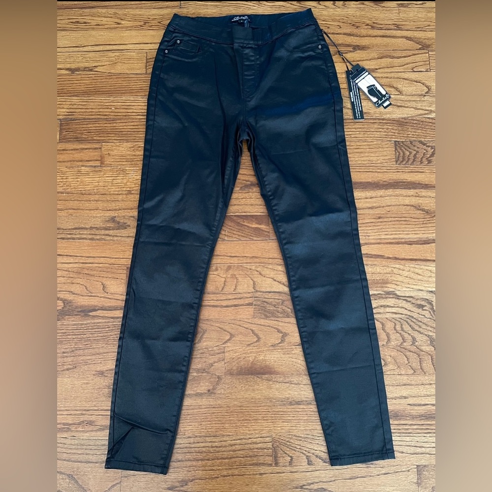 Charlie B Black Coated Denim Pull On Straight Jeans Women’s 4 Style C5125-398B